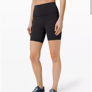 Lululemon Wunder Train High Rise 6 inch Short